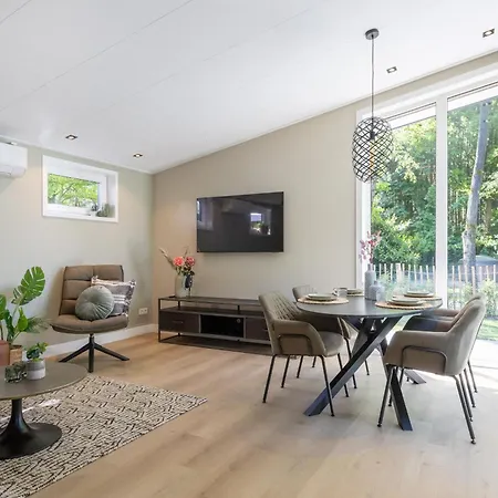 Chalet Forest Veluwe With Private Hottub & Incl Wood!