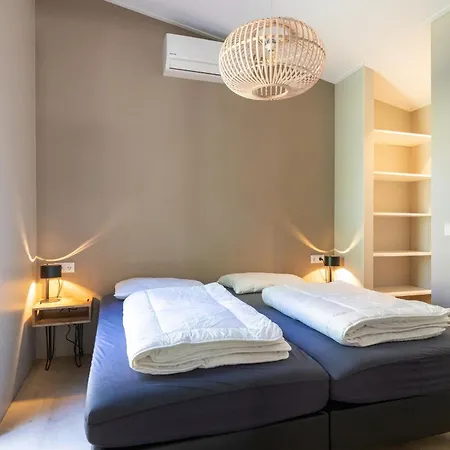 Forest Veluwe With Private Hottub & Incl Wood! Chalet *