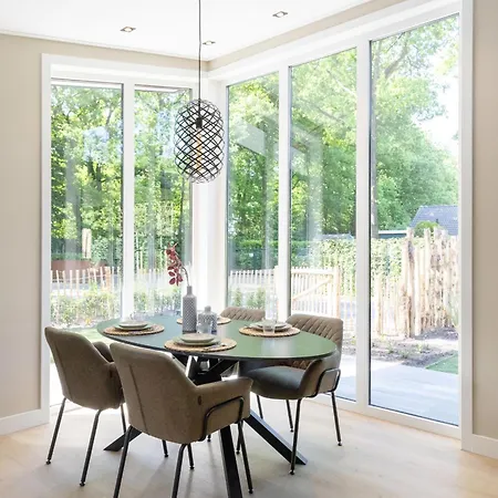 Chalet Forest Veluwe With Private Hottub & Incl Wood! *