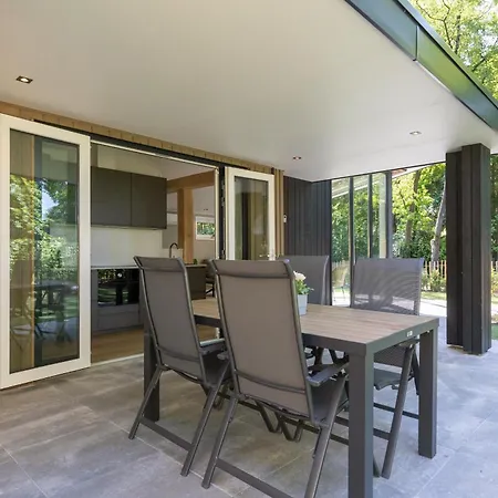 Forest Veluwe With Private Hottub & Incl Wood!