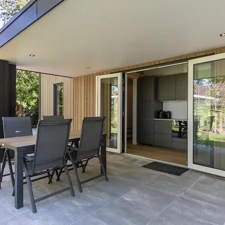 Forest Veluwe With Private Hottub & Incl Wood! * Пюттен