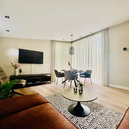 Forest Veluwe With Private Hottub & Incl Wood!