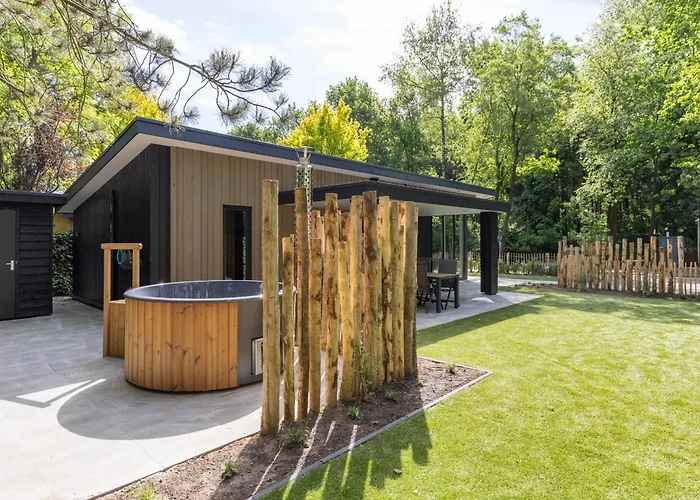 Forest Veluwe With Private Hottub & Incl Wood! Putten