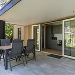 Forest Veluwe With Private Hottub & Incl Wood! * Putten