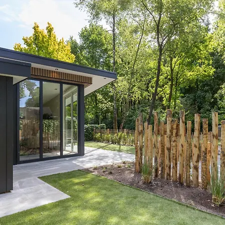 Forest Veluwe With Private Hottub & Incl Wood! * Putten