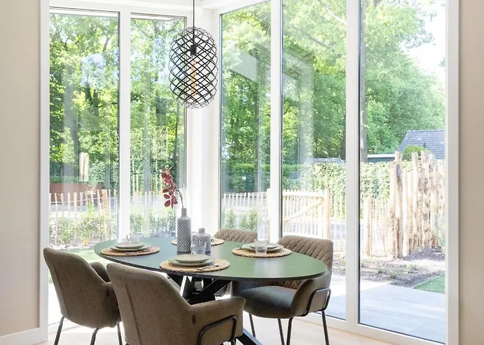 Chalet Forest Veluwe With Private Hottub & Incl Wood! *