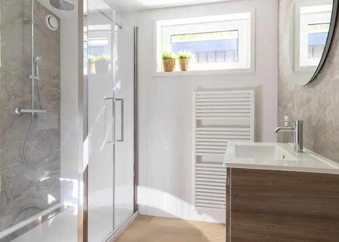 Forest Veluwe With Private Hottub & Incl Wood! Putten